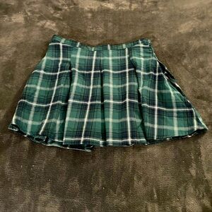 Green plaid mini skater skirt